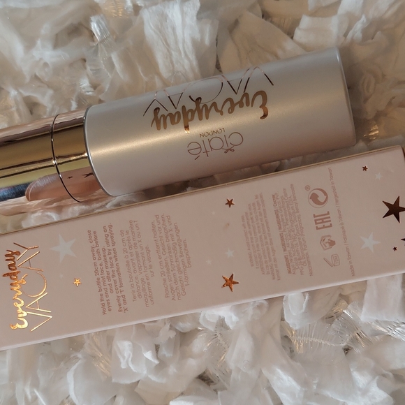 Ciaté London Everyday Vacay Dewy Coconut Setting Mist - Picture 3 of 4